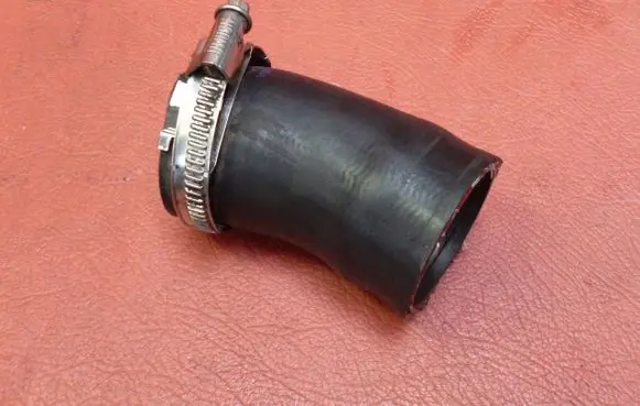 Skoda Octavia Mk2 (1Z) Air intake hose/pipe 1K0145828S