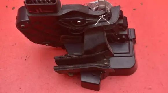 Ford S-MAX Rear door lock 6M2A-R26413-EA