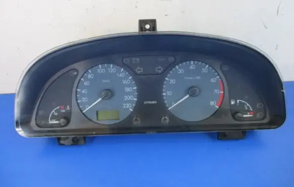 Citroen Xsara Picasso Speedometer (instrument cluster) 9636440780