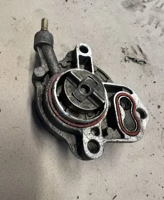 Peugeot 607 Vacuum pump 9631971580OR 72266601H 9631971580