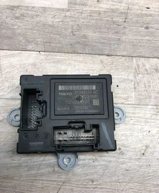 Volvo XC70 Door control unit/module 31343029AC 1010254001