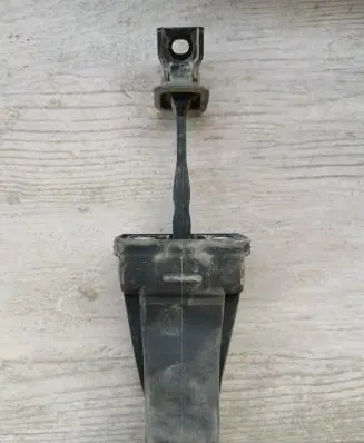 Seat Arona Rear door check strap stopper 6F0839267 6F0839179