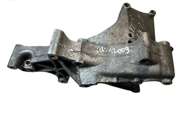 Volkswagen II LT Generator/alternator bracket 074145169D