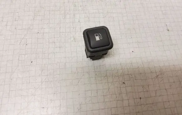 Volkswagen PASSAT B5 Fuel tank opening switch 3B0959833A