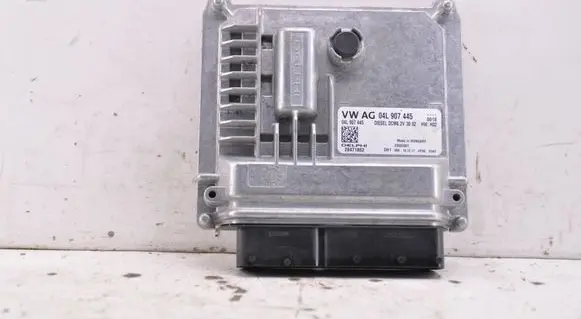 Volkswagen Transporter - Caravelle T6 Engine control unit/module 04L907445 28471862