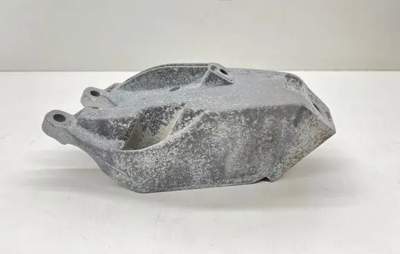 BMW 3 G20 G21 Engine mounting bracket 6864595 6861565