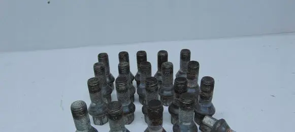 Mercedes-Benz E C207 W207 Nuts/bolts 