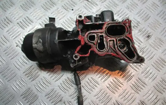 Opel Corsa C Engine oil radiator 73500434
