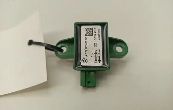 Mercedes-Benz E W212 Airbag deployment crash/impact sensor A1729056100
