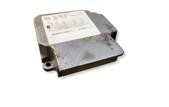 Volkswagen Golf IV Airbag control unit/module 1C0909605F 31040313F 0034PD11A8CY