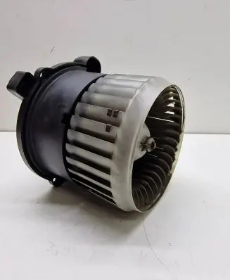 Mitsubishi Colt Heater fan/blower 1736006902