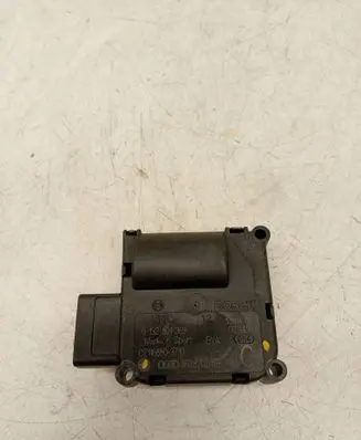 Audi A8 S8 D3 4E Air flap motor/actuator 0132801369 4F0820511B CZ1168803710