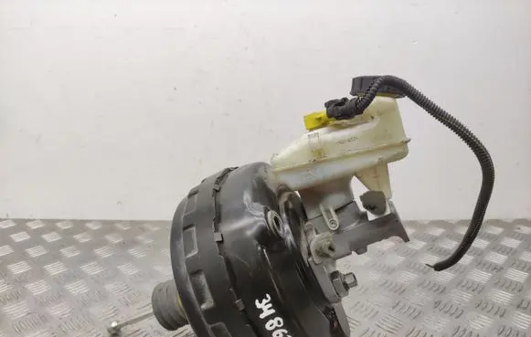 Opel Insignia A Brake booster 13228183