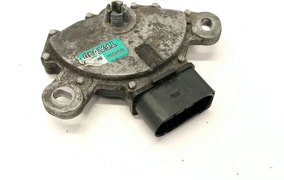 Volkswagen PASSAT B8 USA Gear shift selector indicator 845402438