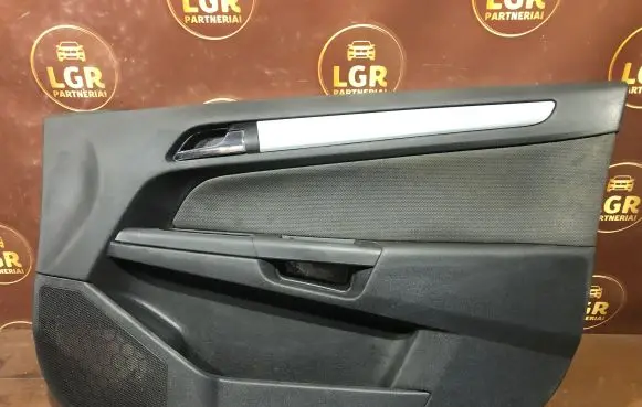 Opel Astra H Front door card panel trim
