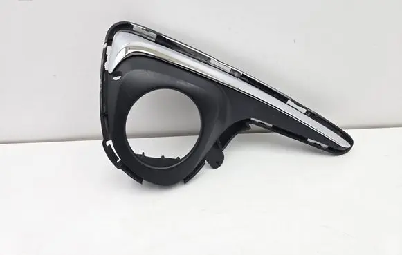 Toyota Yaris Front fog light trim/grill 814810D340