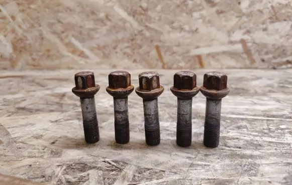 Mercedes-Benz S W220 Nuts/bolts 