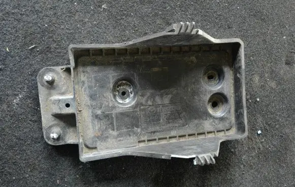 Mazda 6 Battery tray KE7056041