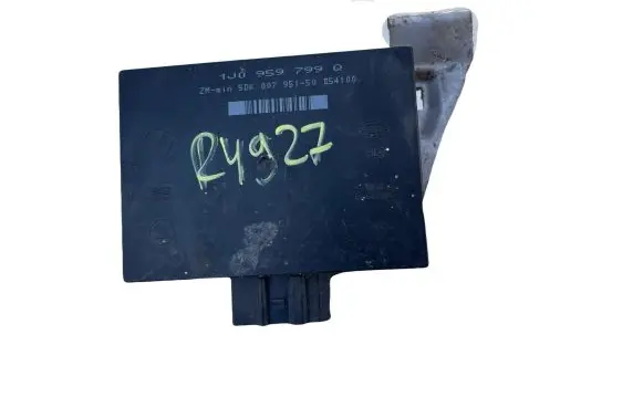 Volkswagen Golf IV Central body control module 1J0959799Q