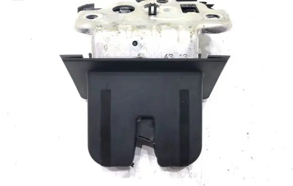 Skoda Rapid (NH) Tailgate exterior lock 5E0827505