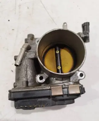 Subaru Legacy Throttle valve 16112aa010
