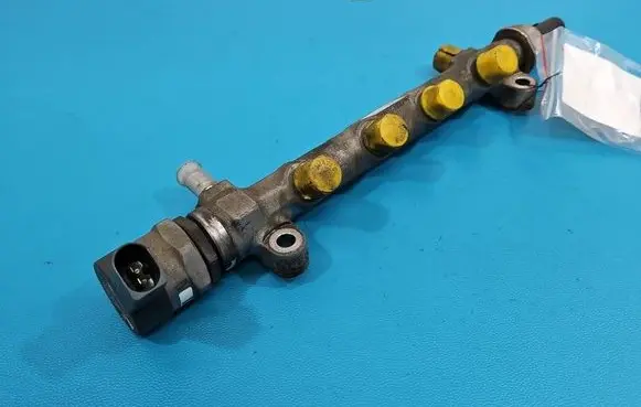 Skoda Octavia Mk3 (5E) Fuel main line pipe 04L089B IMPRK1588838