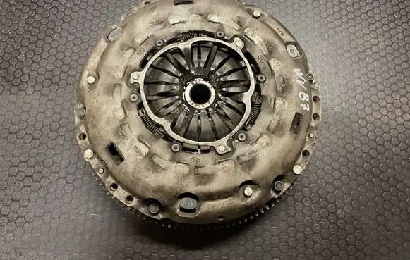 Volkswagen PASSAT B7 Clutch set kit O3L1417025T