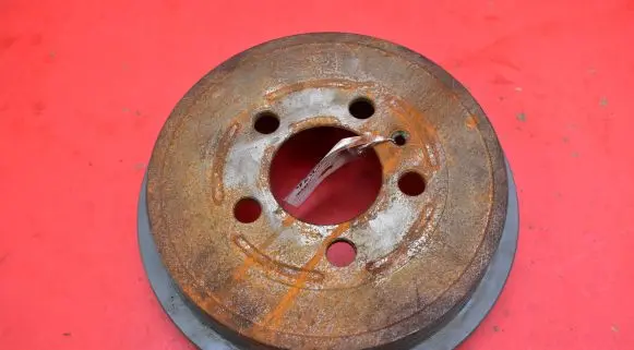 Skoda Fabia Mk2 (5J) Drum brake (rear) 90R-02D0324