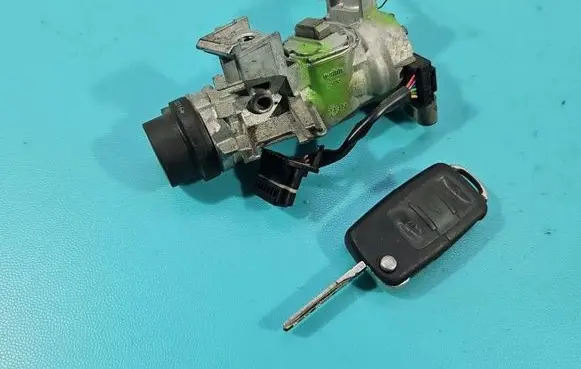 Volkswagen Touran I Ignition lock 1K0905851B IMPRK1533242