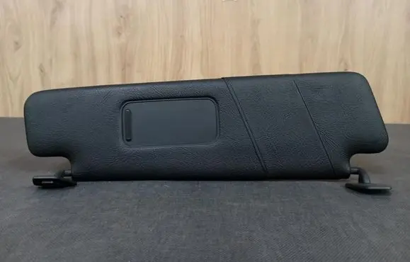 Sun visor