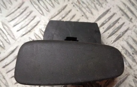 Renault Clio IV Glove box handle 