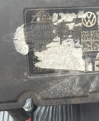 Volkswagen Touran II ABS Pump 1K0907379BE 100619 100961034