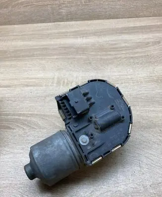 Peugeot 407 Wiper motor 0390241722