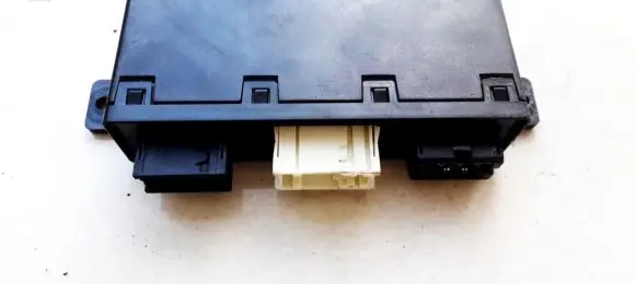 BMW 5 E39 Comfort/convenience module 613583787739 61.358378773.9