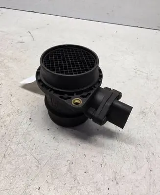 Volkswagen Golf IV Mass air flow meter 