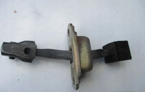 Mitsubishi Outlander Loading door check strap stopper YQY53