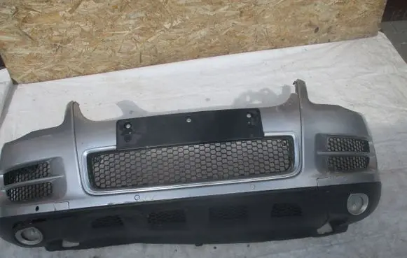 Volkswagen Touareg I Front bumper 