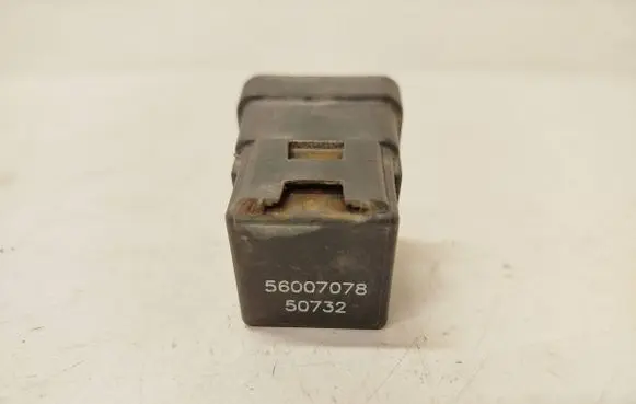 Chrysler Sebring (JS) Other relay 56007078