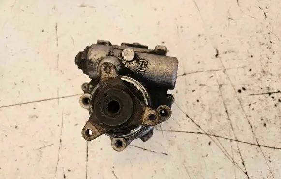 Renault Master II Power steering pump 7691955329 8200193992A