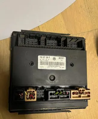 Volkswagen Transporter - Caravelle T5 Comfort/convenience module 7H0937049P 28016971