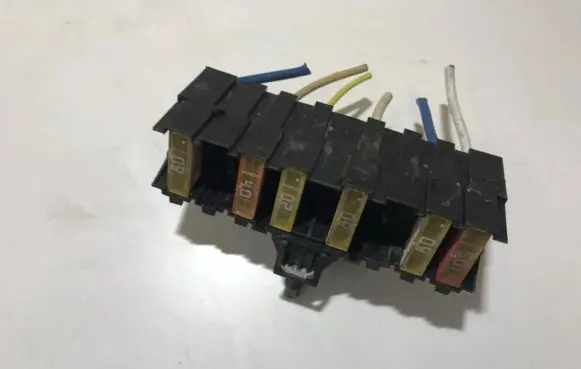 Citroen C5 Fuse box set 650502904