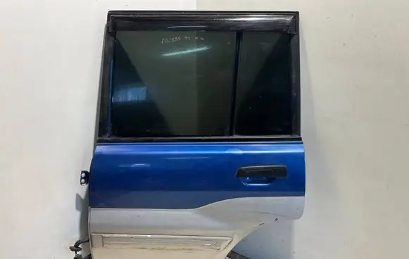 Mitsubishi Pajero Pinin Rear door