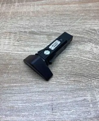 Volvo V70 Hazard light switch 9441045 4970
