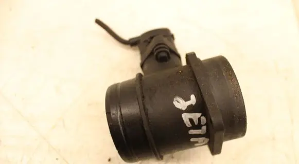 Volkswagen Jetta V Mass air flow meter 0281002531