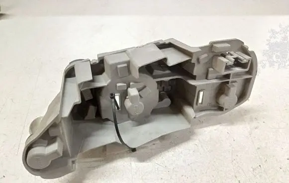 Toyota Corolla Verso AR10 Tail light bulb cover holder