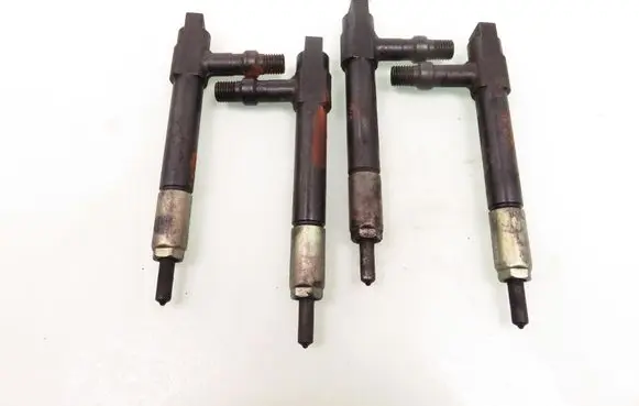 Fuel injectors set
