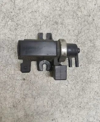 BMW 5 E39 Turbo solenoid valve 72279600