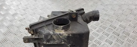 Nissan Terrano Air filter box