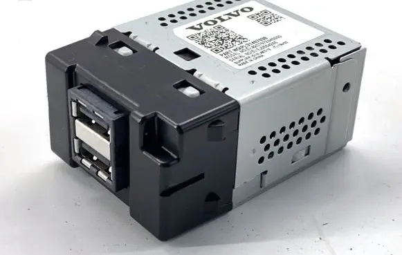 Volvo S90, V90 USB socket connector 31407038