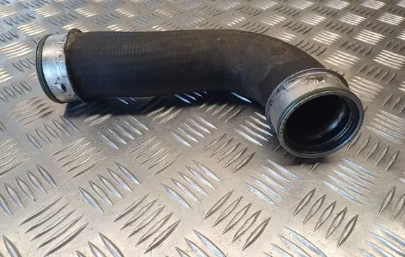 Volkswagen PASSAT B6 Intercooler hose/pipe 3C0145832D
